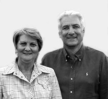 Pilar y Carlos Martínez Bujanda